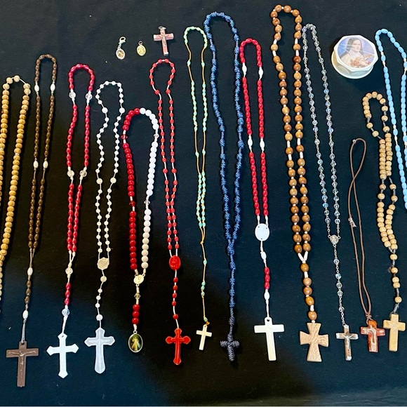 Religious spiritual christianity RoSaries necklaces and charms - Picture 1 of 12